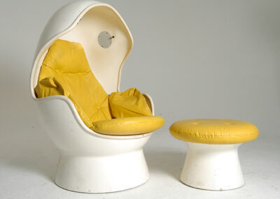 Used Original Vintage Stereo Egg Chair For Sale
